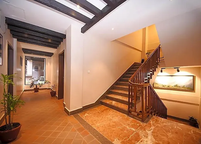 Skye Hotel 4*